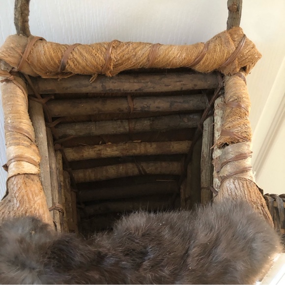 Folk Art Hanging BULL BASKET/PLANTER Made From Wood Wicker Bark Fiber Feathers & - Picture 11 of 16